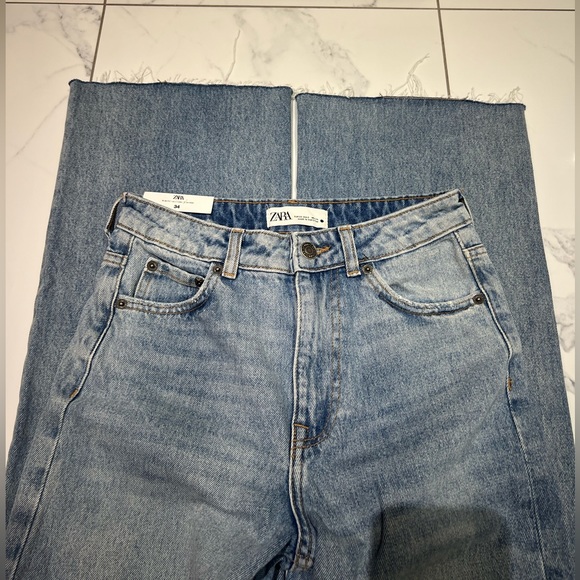 Zara The 90s Wide Leg Jean - Picture 3 of 5